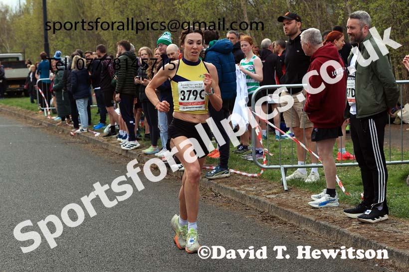 SSenior womens relay, 2025 Elswick Harriers Good Friday Road Relays, Newburn, Newcastle upon Tyne. Photo: David T. Hewitson/Sports for All Pics